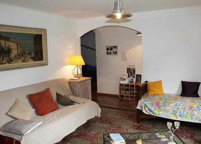 Guest house Belle Valette 3*